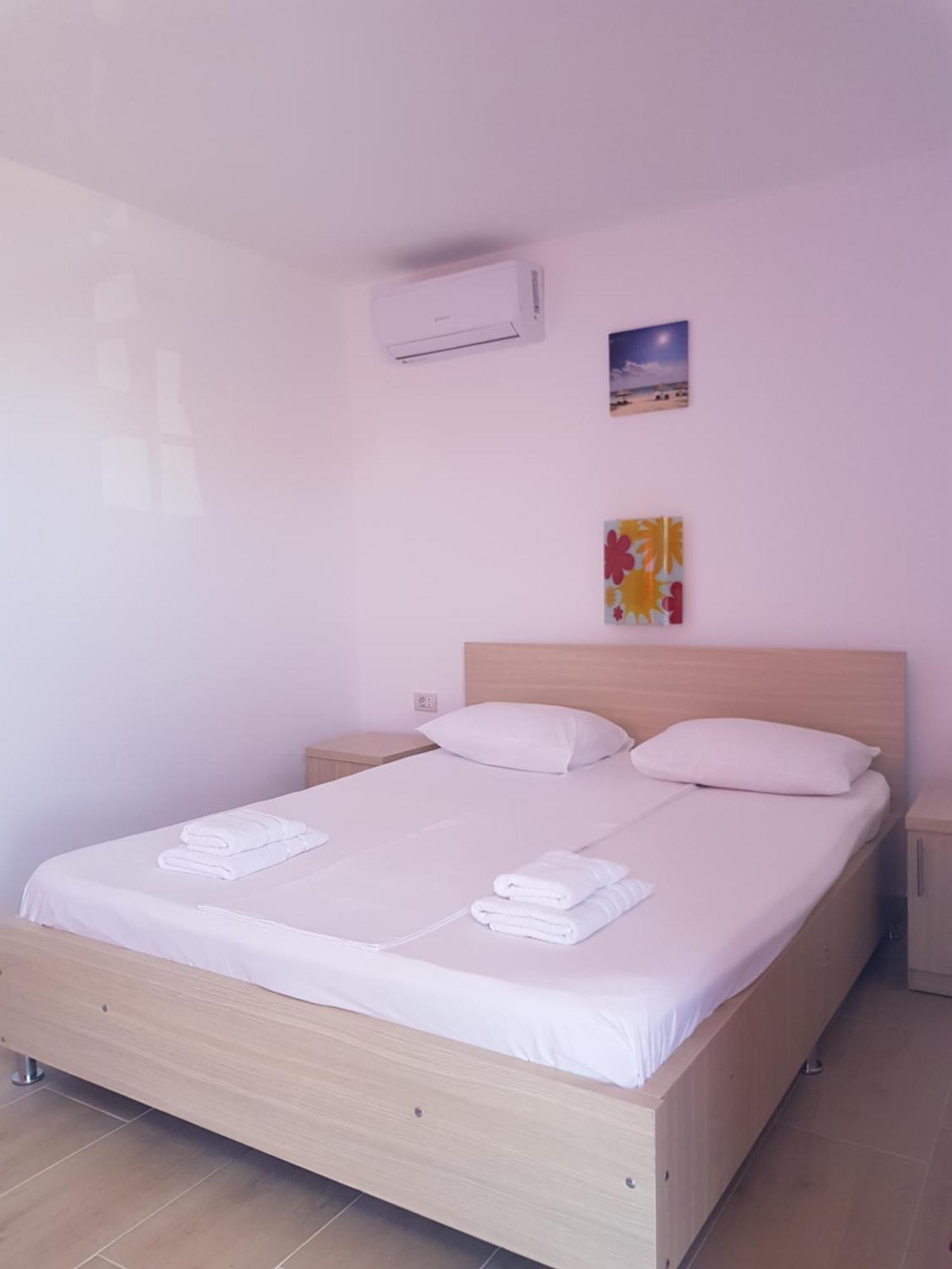 Evana House Costinesti Bagian luar foto